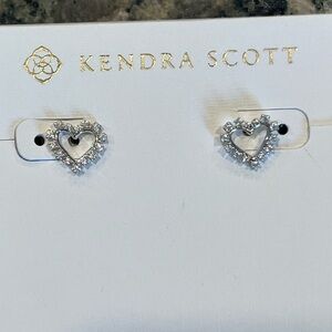 NWT Kendra Scott Ari Silver & Crystal Heart Stud Earrings PERFECTLY PRISTINE!